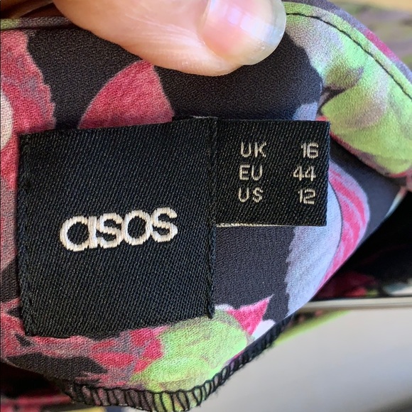 - ASOS pleaded floral skirt size 12 - Picture 3 of 4